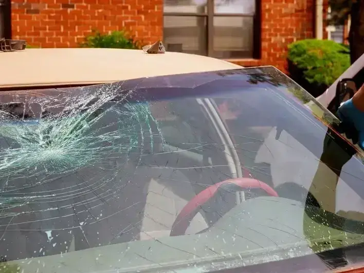 same day windshield repair at a home in Edmonds Heights during cool Pacific Northwest weather